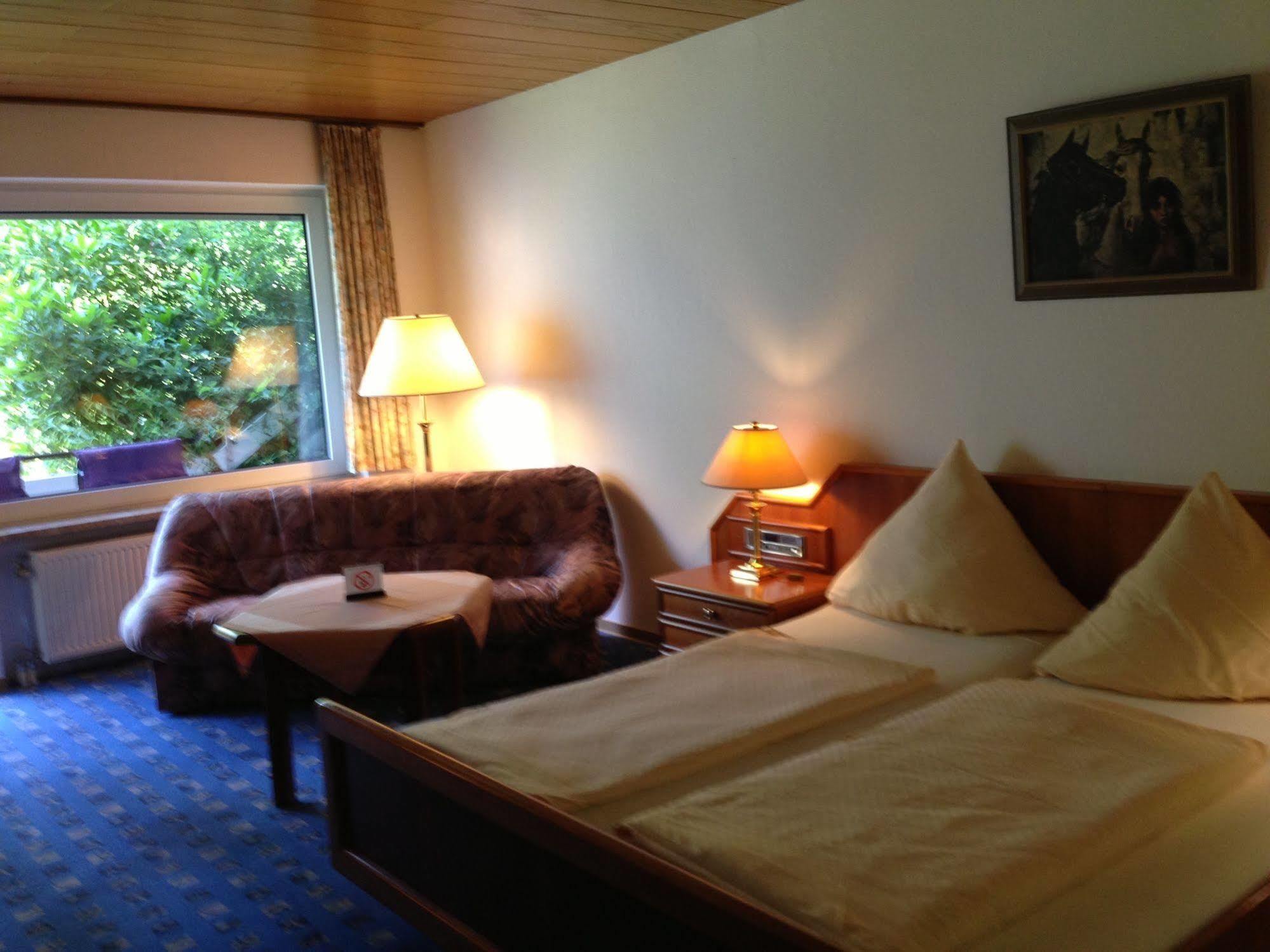 Waldhotel Porta Westfalica Εξωτερικό φωτογραφία
